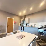1 Bed Close To Arena Sleeps Up To 4 People F1 *