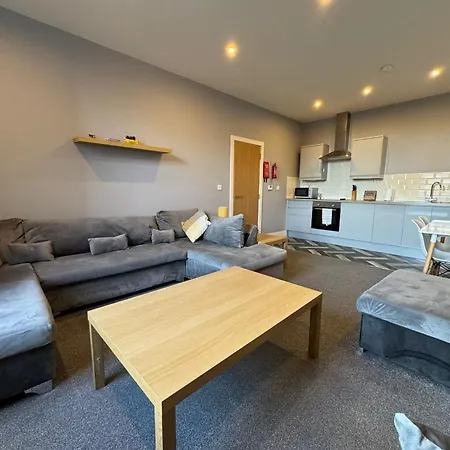 1 Bed Close To Leeds Arena Sleeps Up To 4 People F1