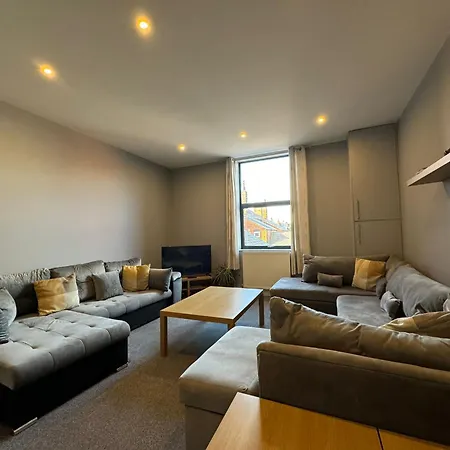 Apartment 1 Bed Close To Leeds Arena Sleeps Up To 4 People F1