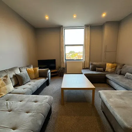 1 Bed Close To Leeds Arena Sleeps Up To 4 People F1 Apartment